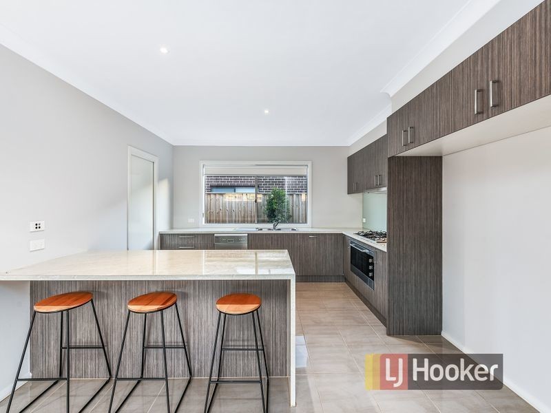 10 Jersey Crescent, Officer VIC 3809