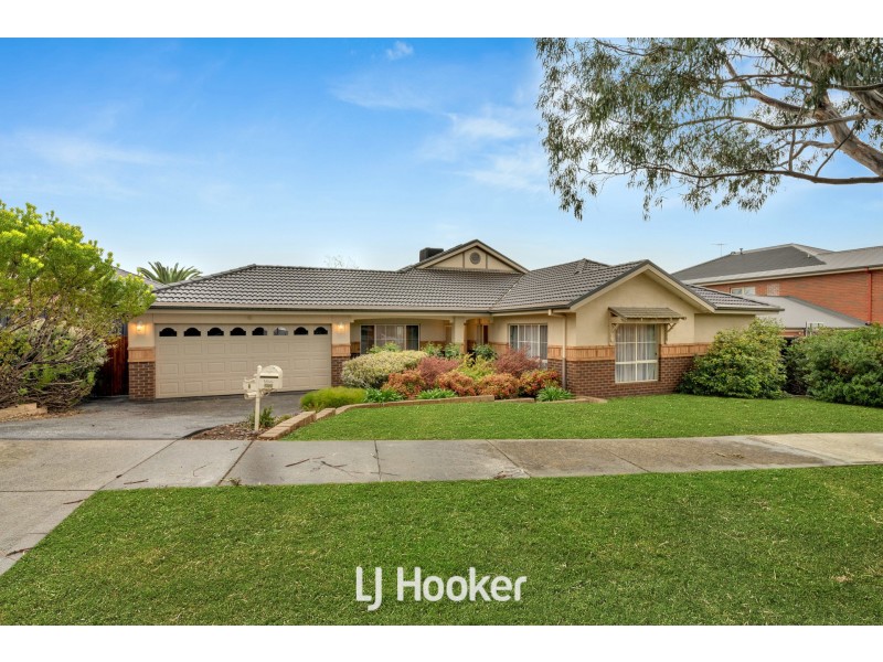6 Loders Way, Berwick VIC 3806