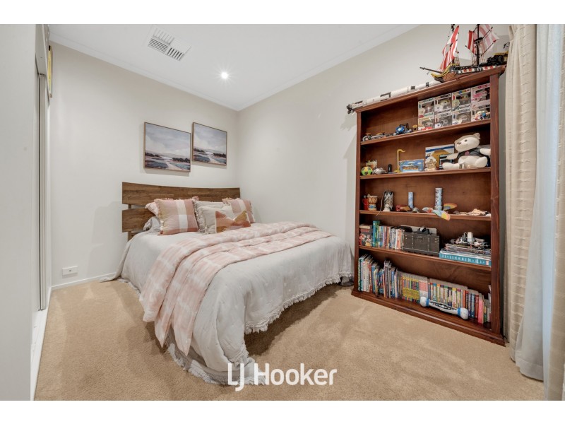 6 Loders Way, Berwick VIC 3806