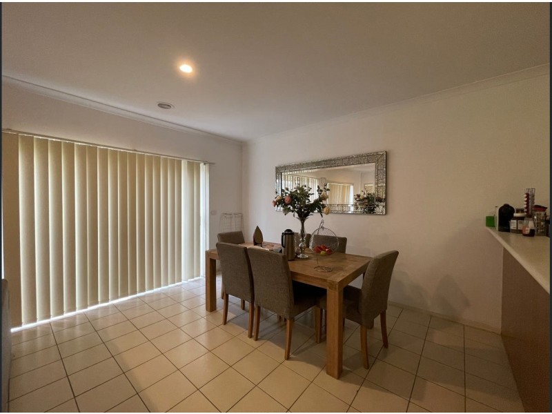 11/101-105 Golf Links Road, Berwick VIC 3806