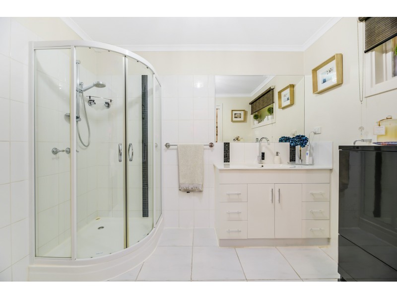 58 Collins Crescent, Berwick VIC 3806