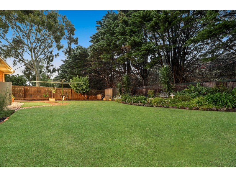 58 Collins Crescent, Berwick VIC 3806