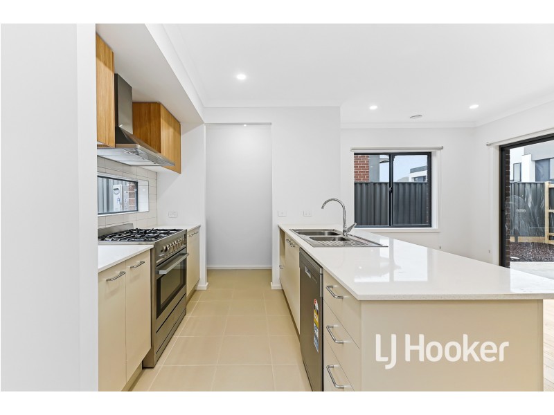 71 Positano Circuit, Berwick VIC 3806