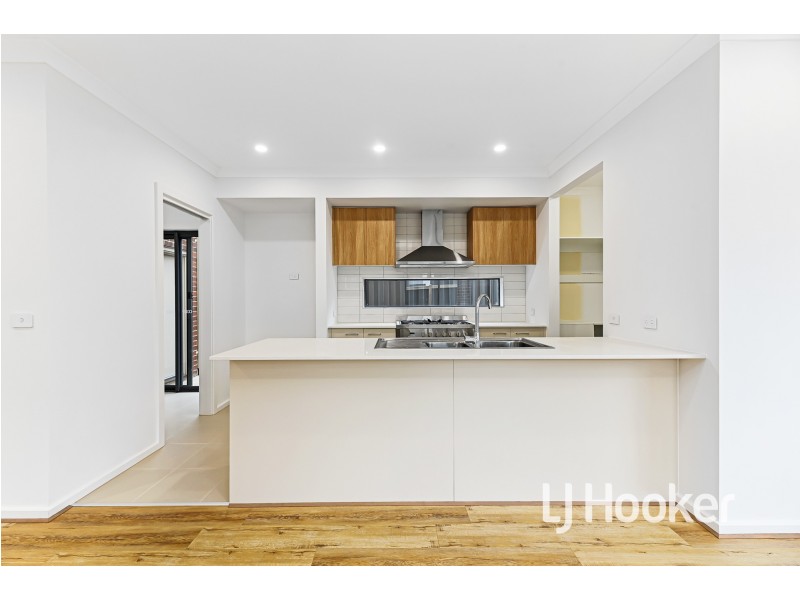 71 Positano Circuit, Berwick VIC 3806