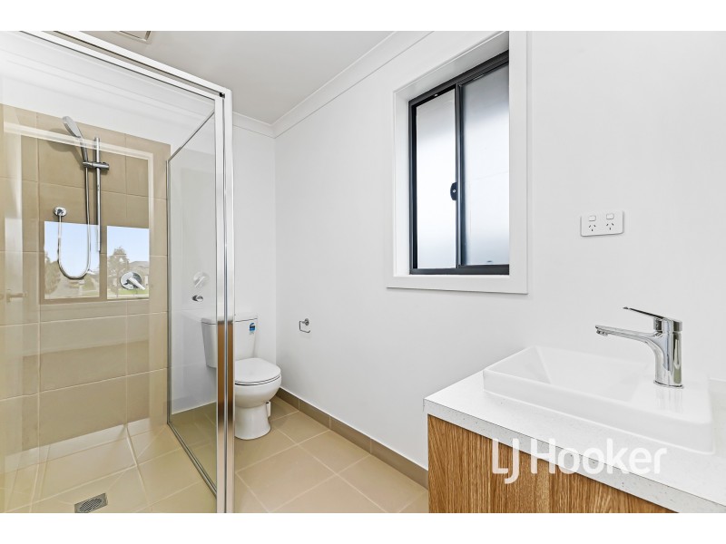 71 Positano Circuit, Berwick VIC 3806