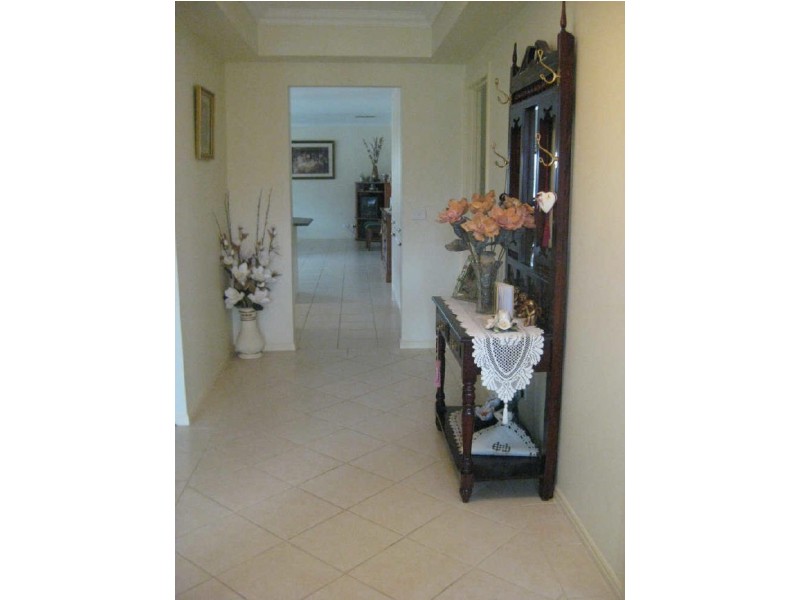 4 Lia Ami Place, Berwick VIC 3806