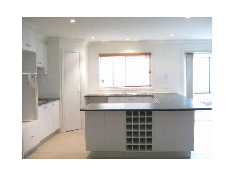 1/42 Gardiner Street, Berwick VIC 3806