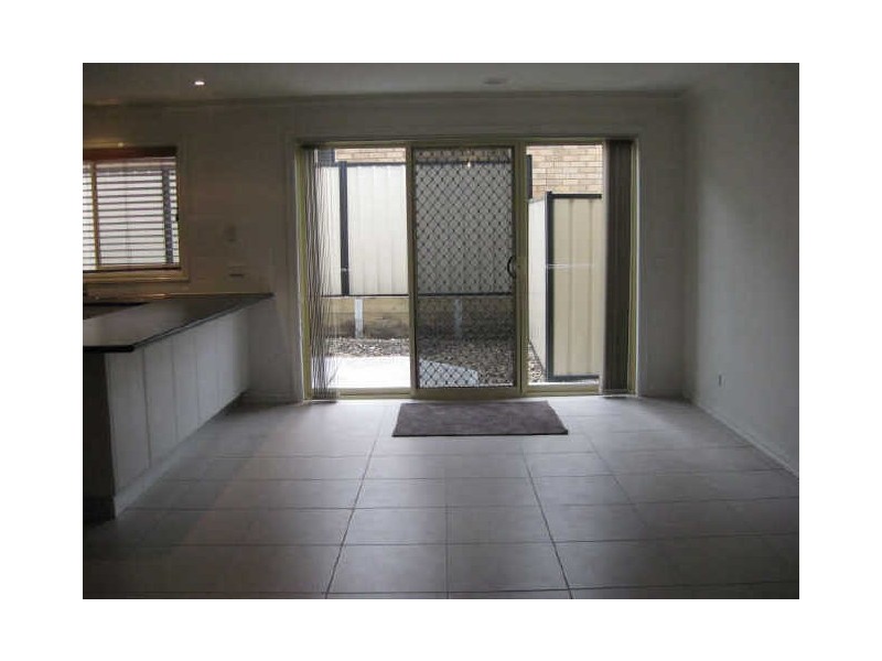 1/42 Gardiner Street, Berwick VIC 3806