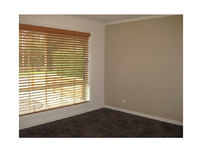 1/42 Gardiner Street, Berwick VIC 3806