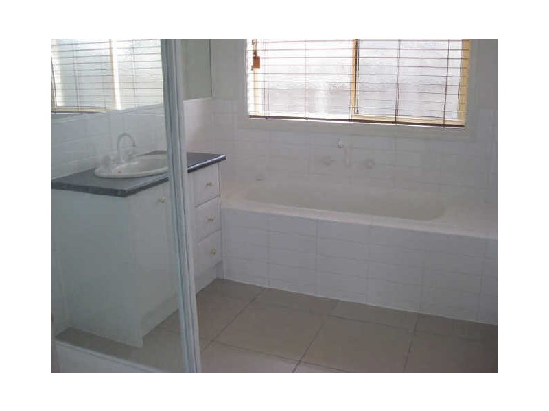 1/42 Gardiner Street, Berwick VIC 3806