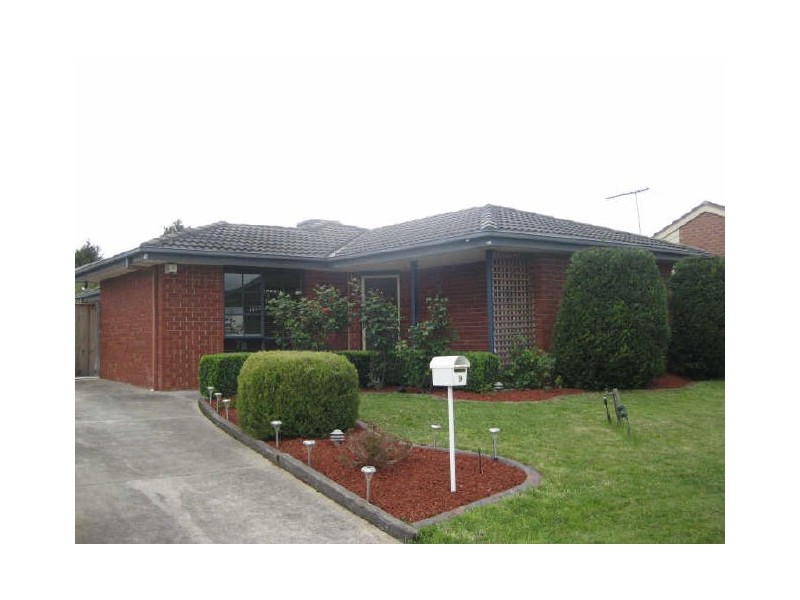 9 Pinnacle Place, Berwick VIC 3806