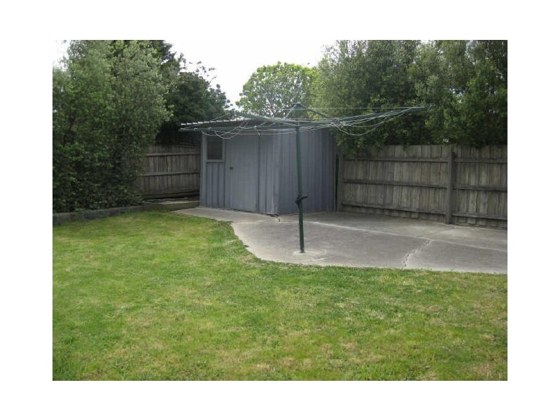 9 Pinnacle Place, Berwick VIC 3806