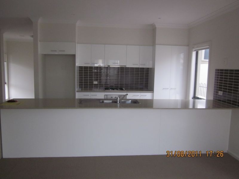 70 Meridian Circuit, Berwick VIC 3806