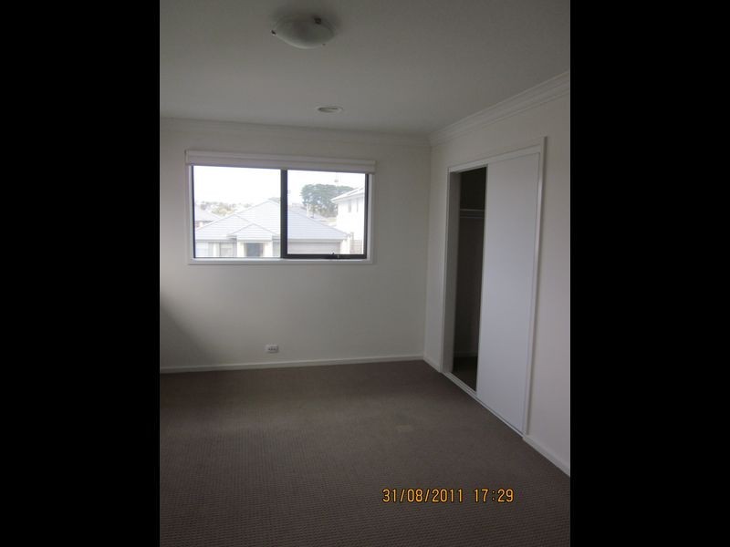 70 Meridian Circuit, Berwick VIC 3806