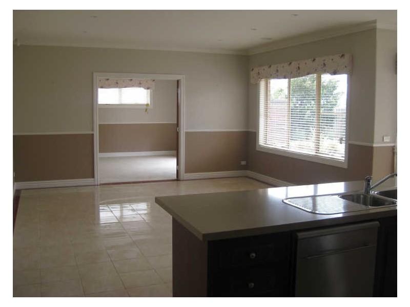 10 Botanic Ridge, Cranbourne South VIC 3977