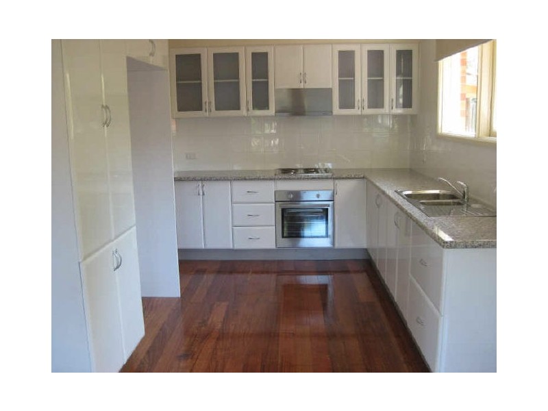 6 Towerhill Road, Frankston VIC 3199