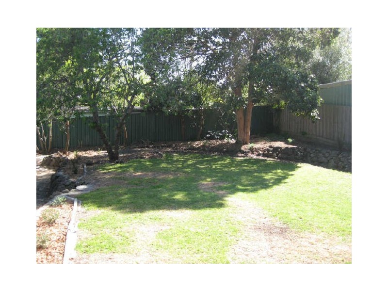 6 Towerhill Road, Frankston VIC 3199