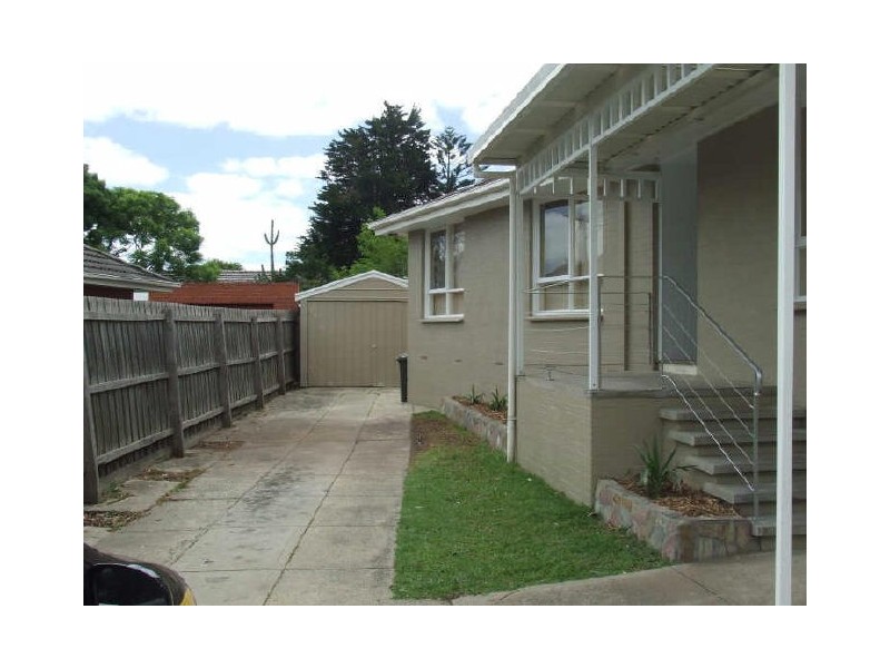 6 Towerhill Road, Frankston VIC 3199