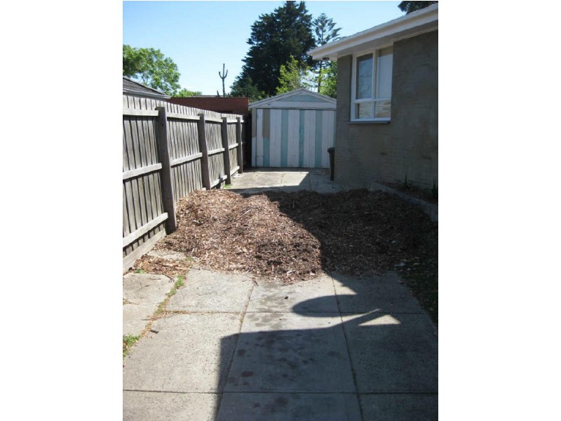 6 Towerhill Road, Frankston VIC 3199