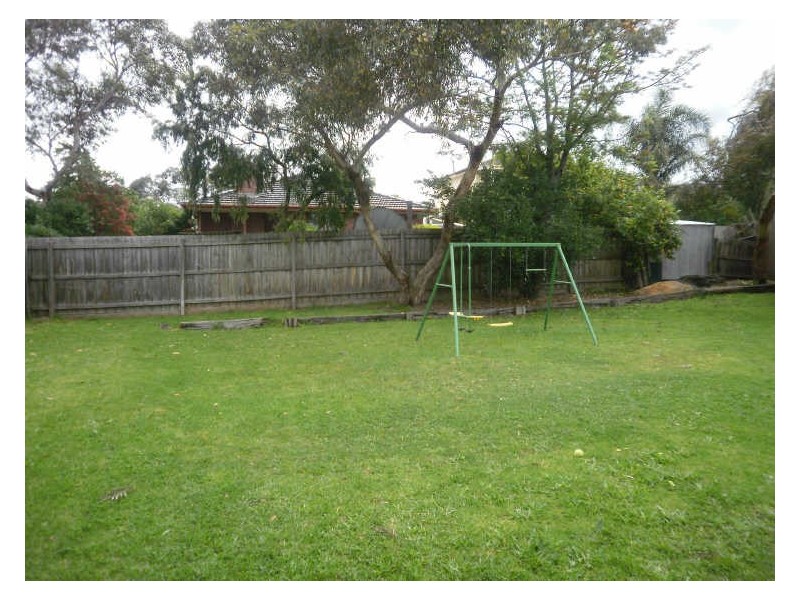 31 Fernwood Road, Narre Warren VIC 3805