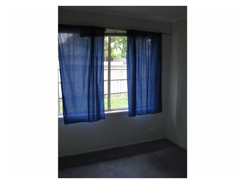 18 Dutton Close, Lynbrook VIC 3975