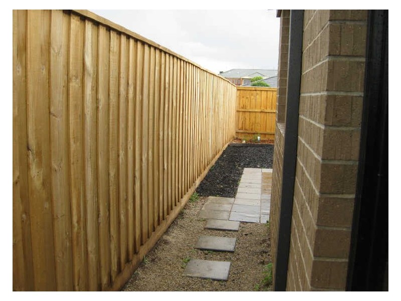 16 Violet Way, Cranbourne VIC 3977