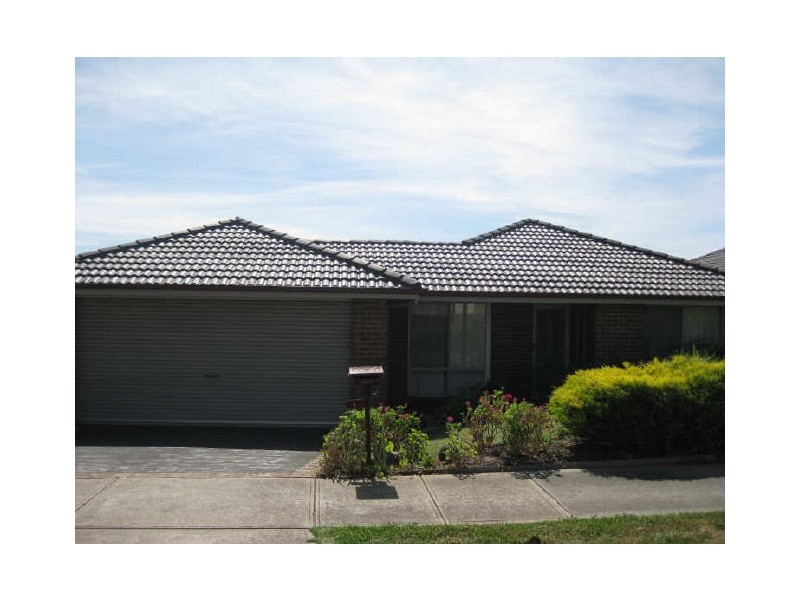 4 Hillandale Rise, Berwick VIC 3806