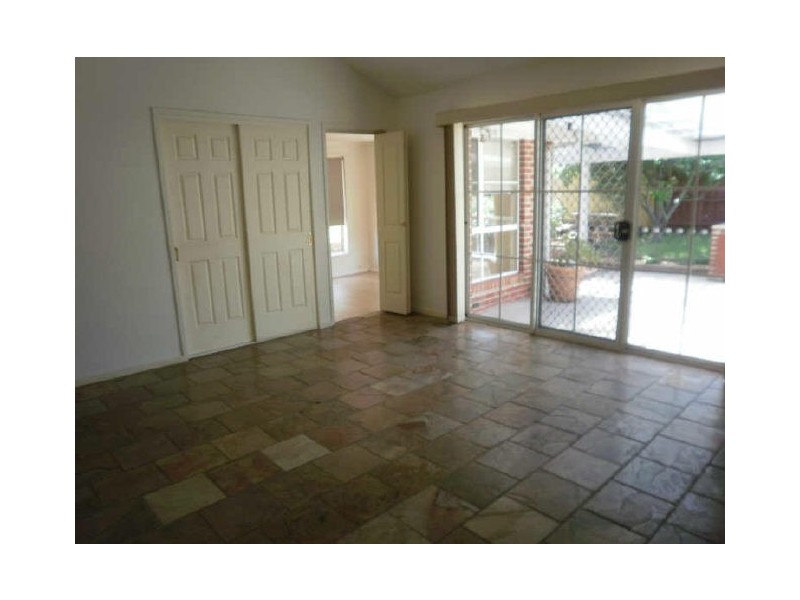 3 Redmore Court, Berwick VIC 3806