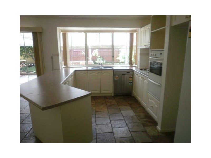 3 Redmore Court, Berwick VIC 3806