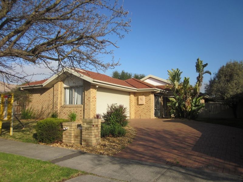 25 Wood Road, Narre Warren South VIC 3805