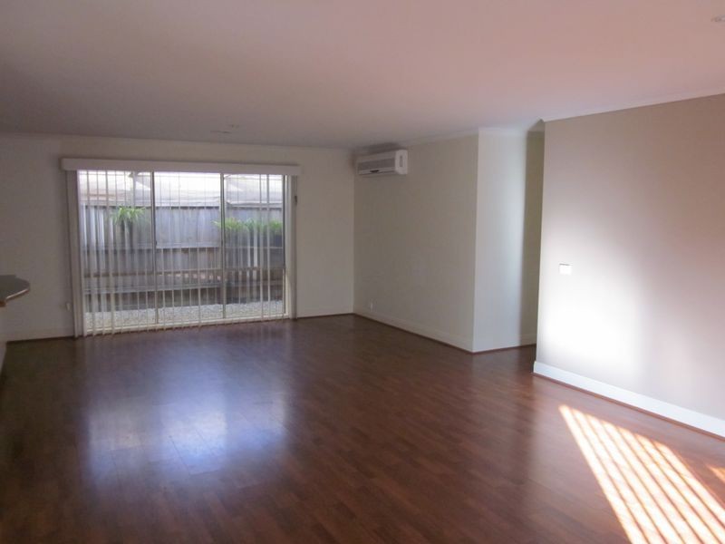 25 Wood Road, Narre Warren South VIC 3805