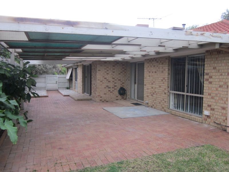 25 Wood Road, Narre Warren South VIC 3805