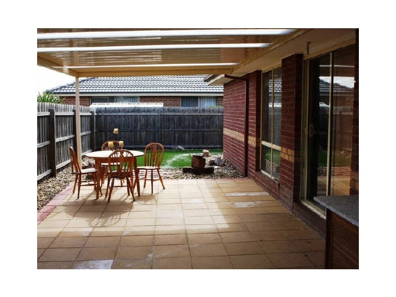 5 Cadell Place, Berwick VIC 3806