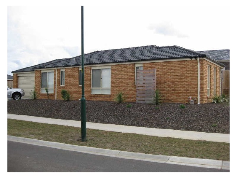 61 Elliott Parade, Lynbrook VIC 3975