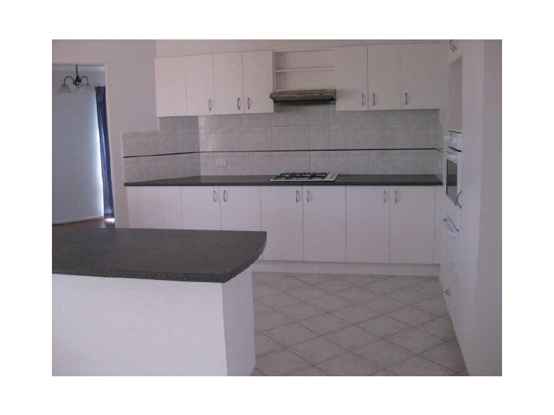 17 Hallmark Drive, Narre Warren South VIC 3805