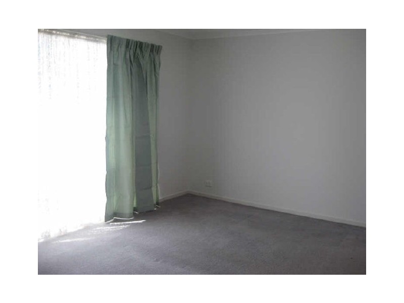 17 Hallmark Drive, Narre Warren South VIC 3805