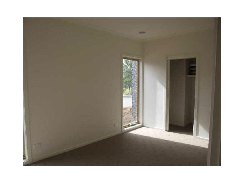 182 Traquil Lane, Cranbourne North VIC 3977