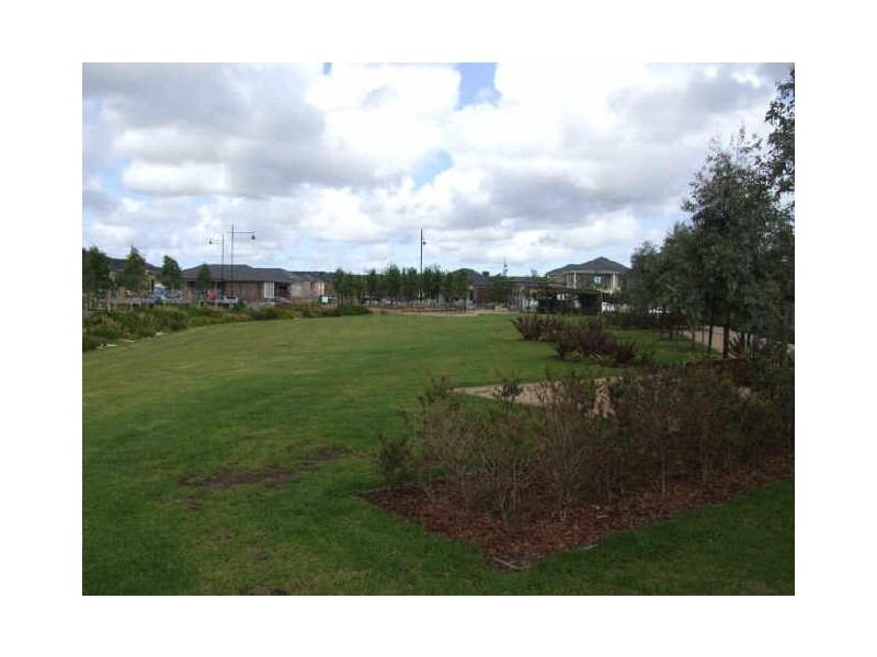 182 Traquil Lane, Cranbourne North VIC 3977
