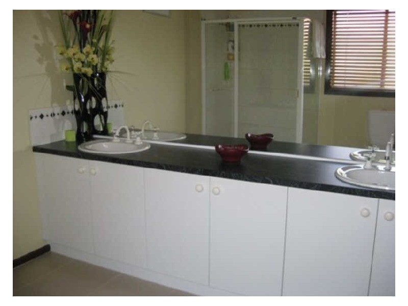 14 Crabill Walk, Narre Warren South VIC 3805