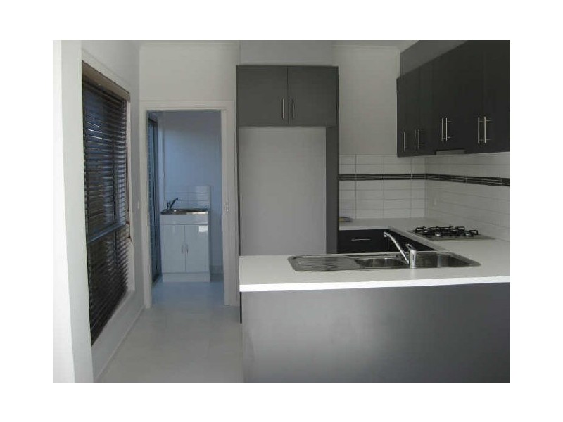 1/7 Roseville Court, Berwick VIC 3806