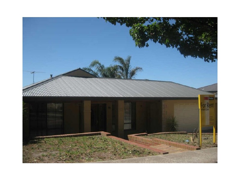 82 The Boulevard, Narre Warren South VIC 3805