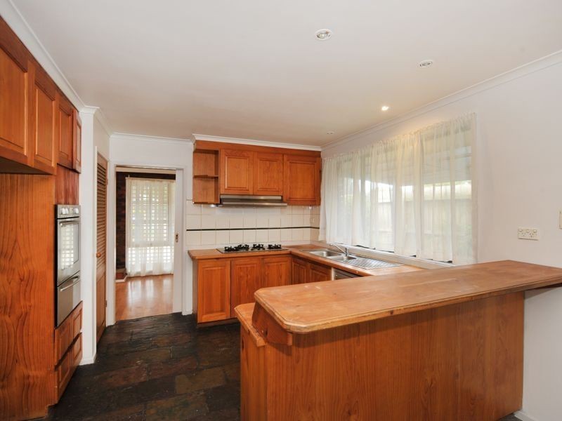 58 Saxonwood Drive, Narre Warren VIC 3805