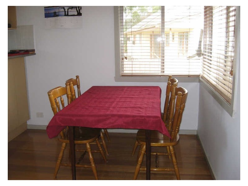 8 Slingsby Avenue, Beaconsfield VIC 3807