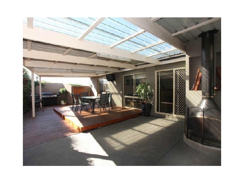 10 Redmore Avenue, Berwick VIC 3806