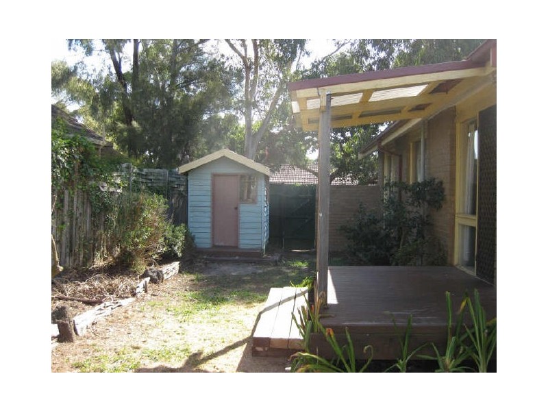 1 Carluke Place, Berwick VIC 3806