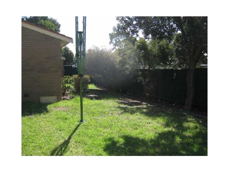 1 Carluke Place, Berwick VIC 3806