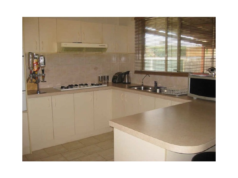 384 Centre Road, Berwick VIC 3806