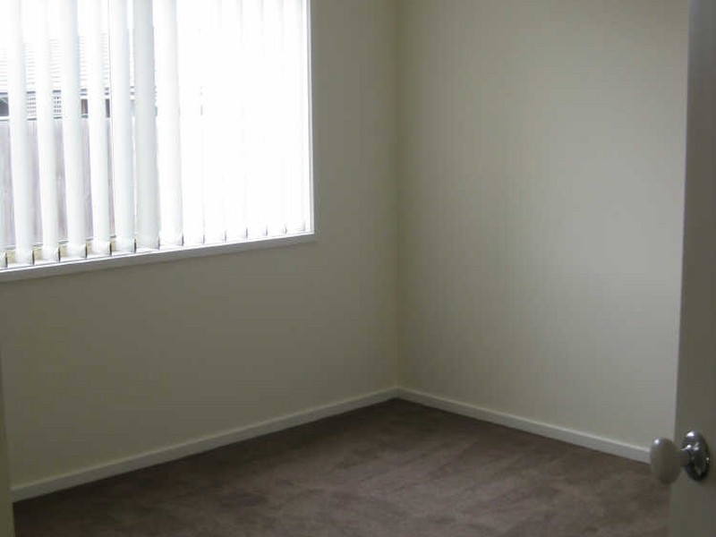 82 Calais Circuit, Cranbourne VIC 3977