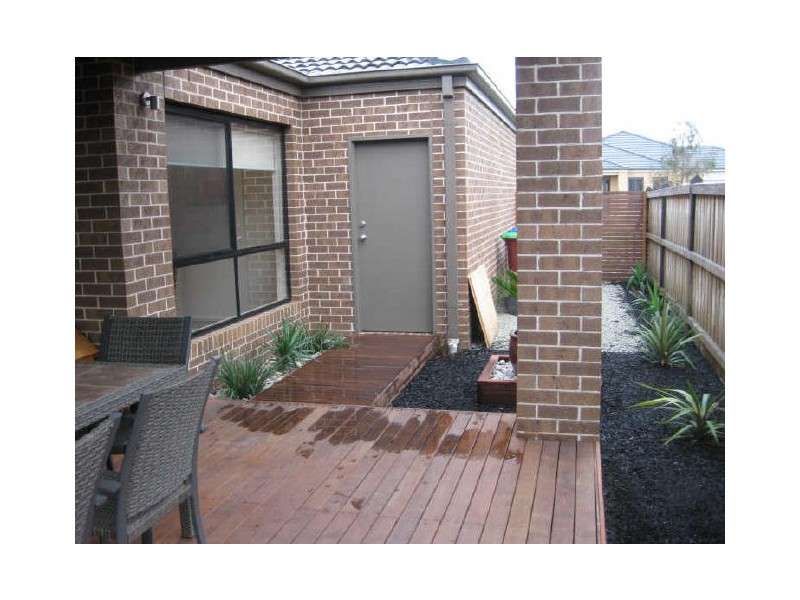 21 Flash Dan Drive, Cranbourne VIC 3977