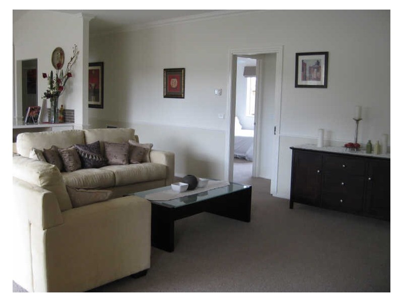 1 Hawkshead Place, Cranbourne North VIC 3977